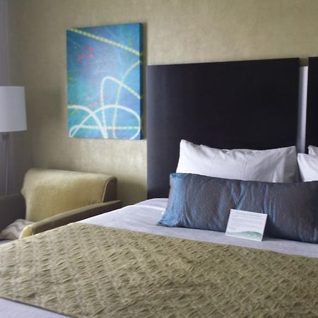 Best Western Plus Laguardia Airport Hotel New York Room photo